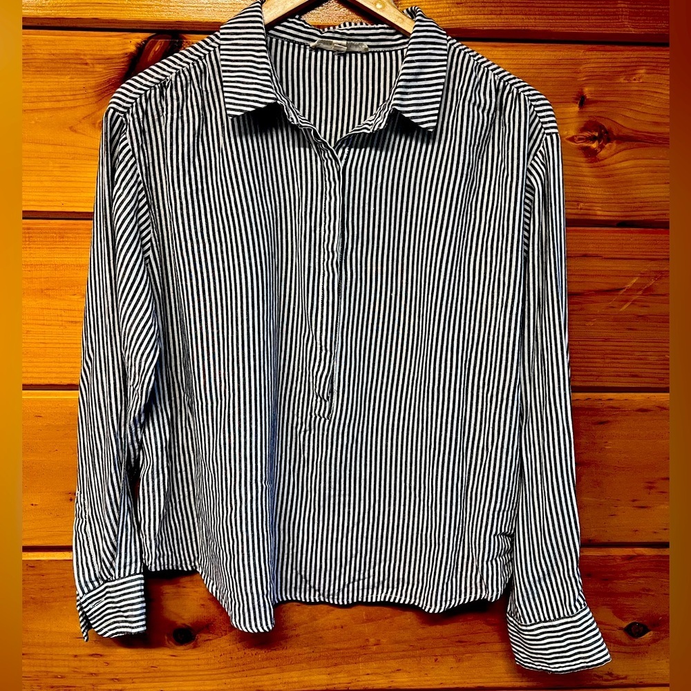 Grade & Gather Medium Half Buttoned Collared Long Sleeve Blouse Cotton Blend
